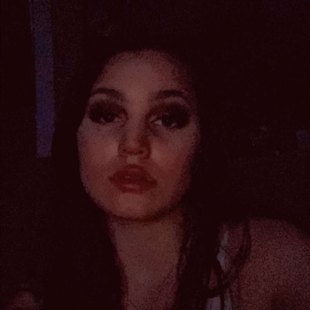 Meet your Posher, Sierra